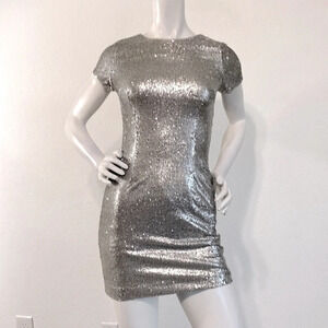 Aidan Mattox Women's Silver Sequin Open Back Short Sleeve Mini Dress Size 0